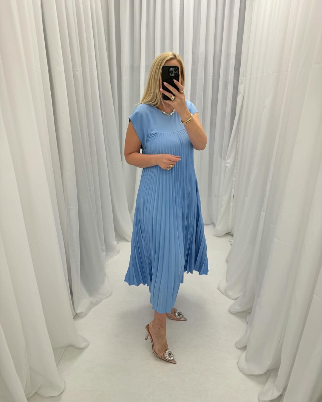 50% OFF💕Sleeveless pleated simple solid colour dress